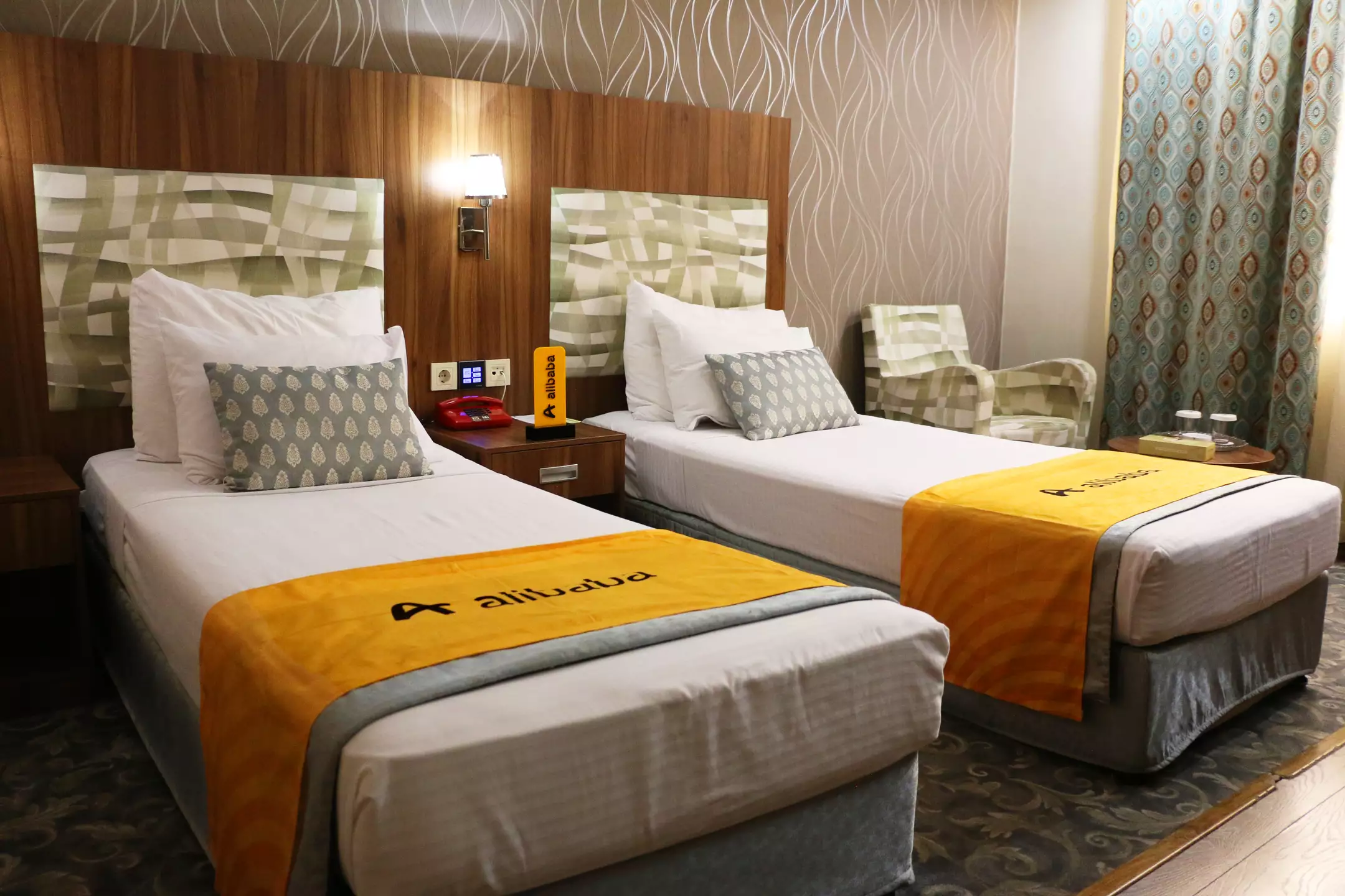 هتل پارسیان شیراز